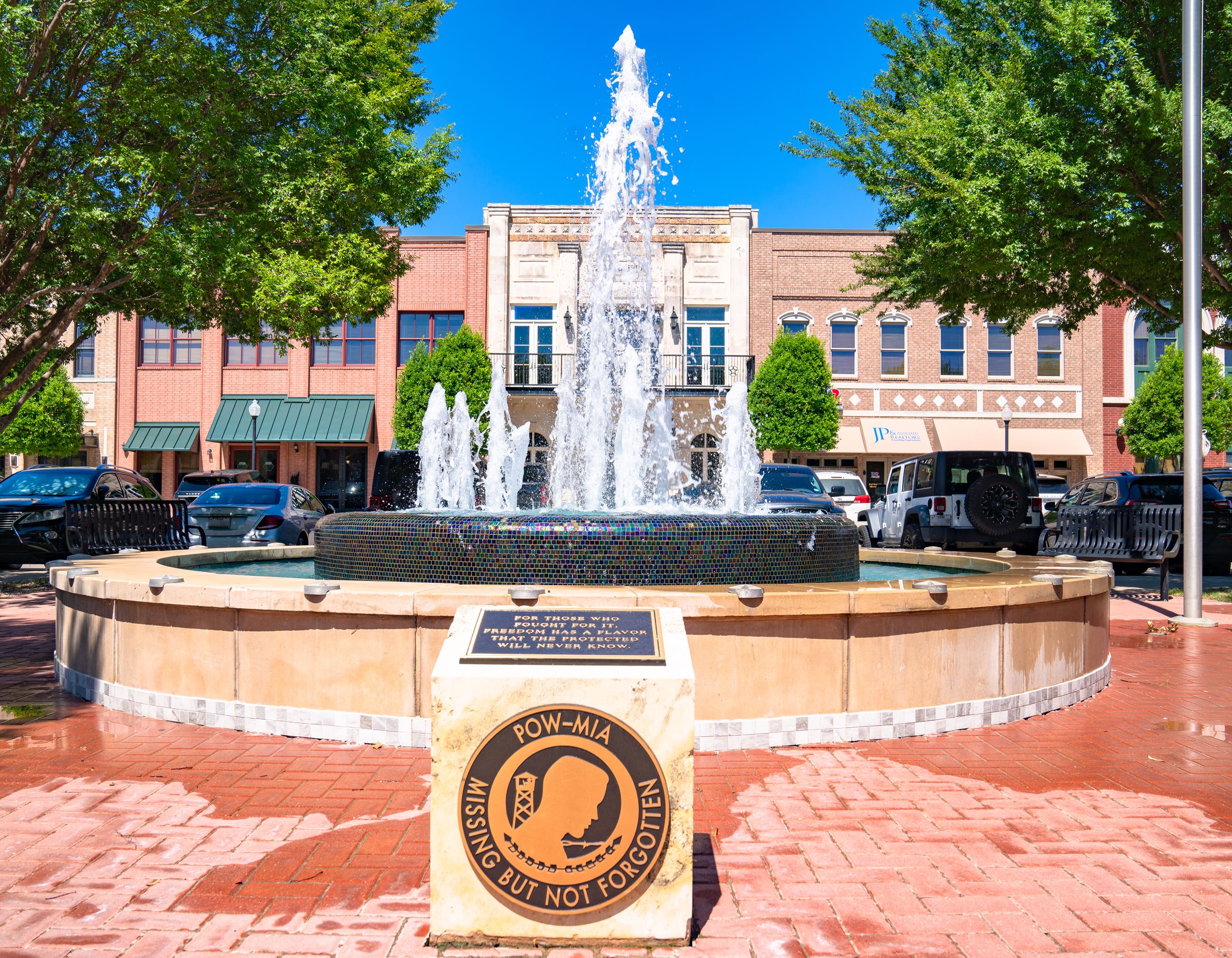 Veterans Memorial Plaza